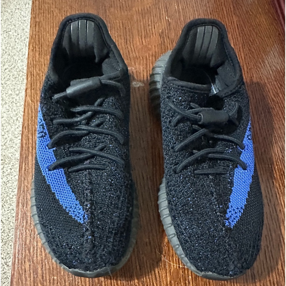 Yeezy toddler boy tennis shoes
